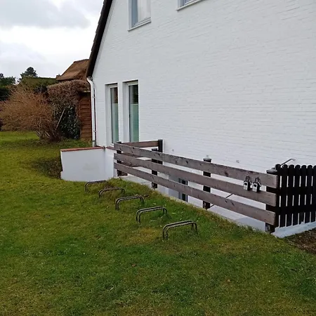 Sandhuegel-5-og Апартаменты Небель